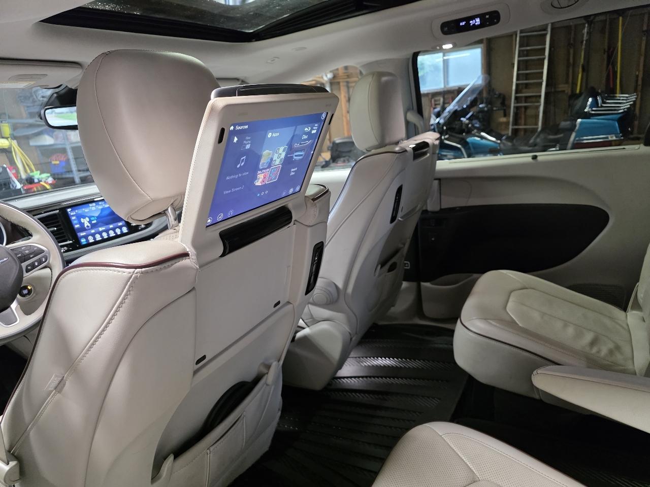 Chrysler Pacifica Limited 2018