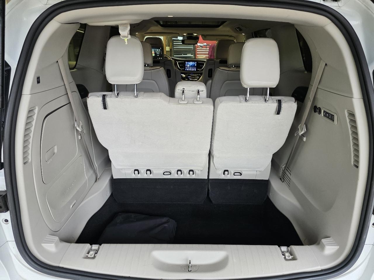 Chrysler Pacifica Limited 2018