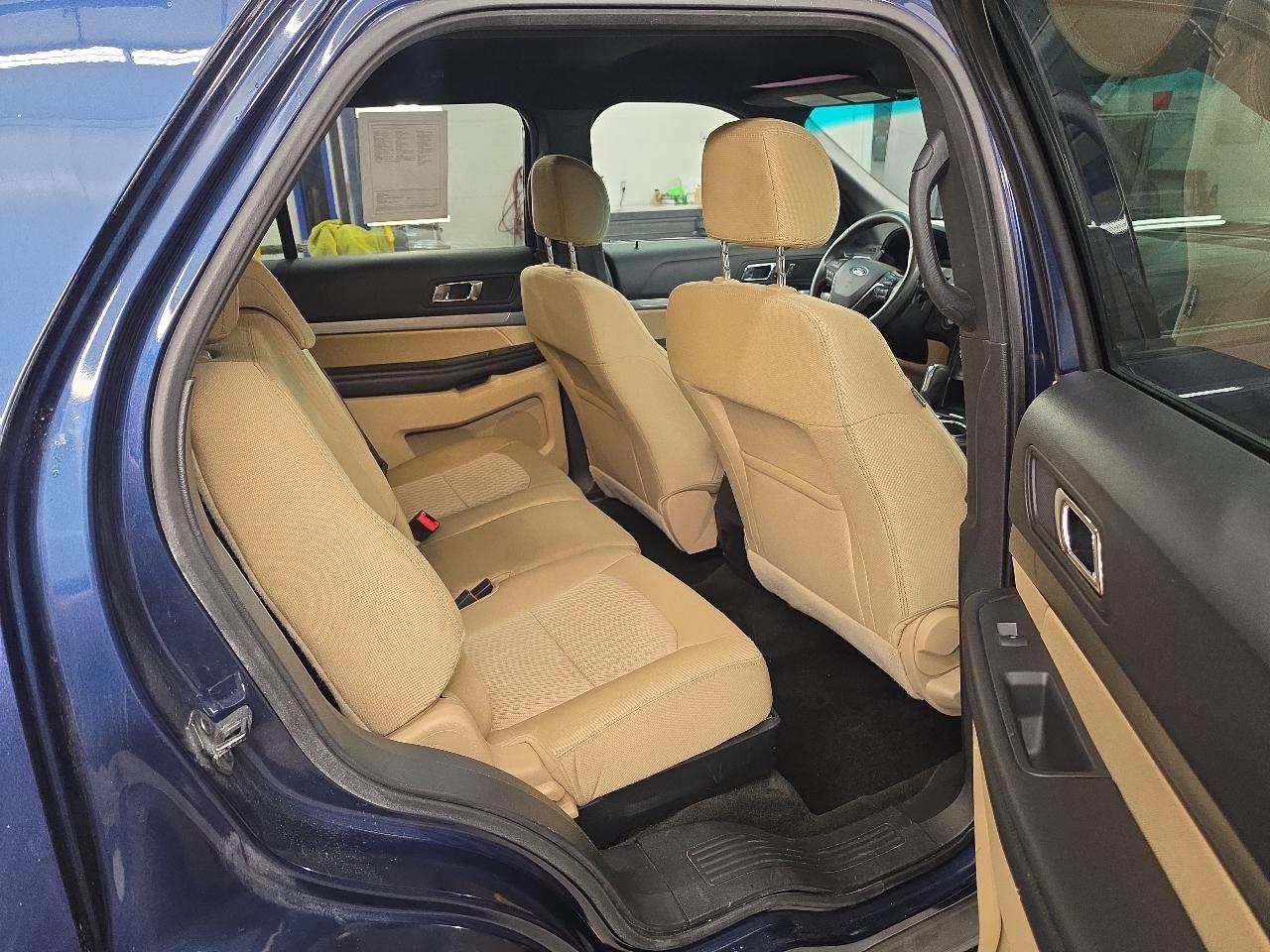Ford Explorer 4dr XLT 4WD 2016