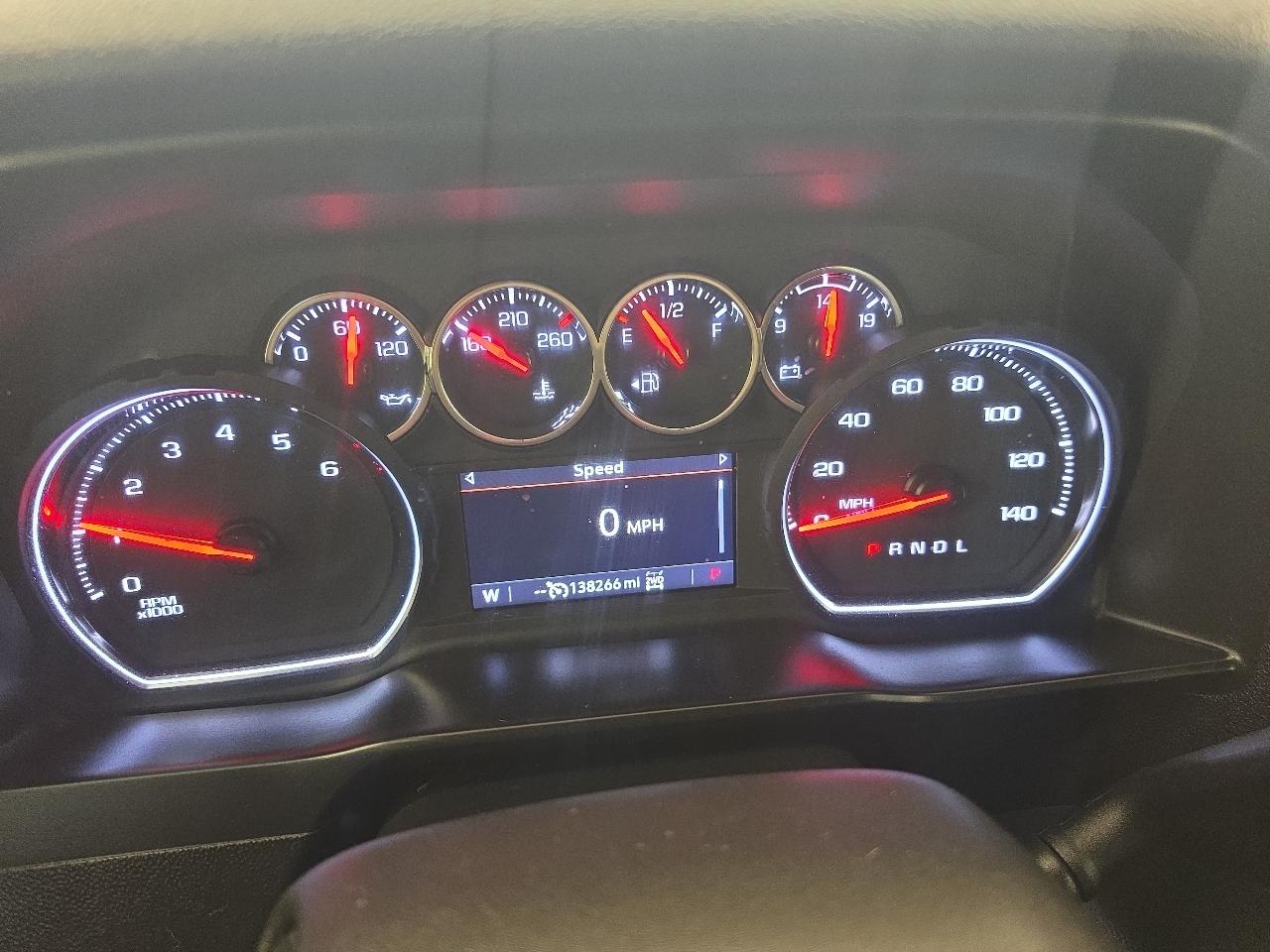 Chevrolet Silverado 1500 4WD Crew Cab 143.5" Custom 2021