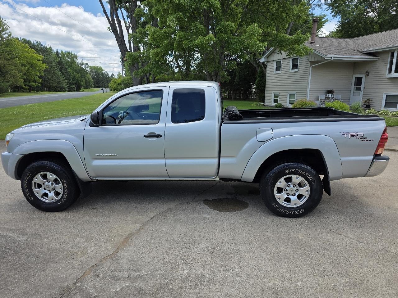 Toyota Tacoma Access Cab V6 Manual 4WD 2005