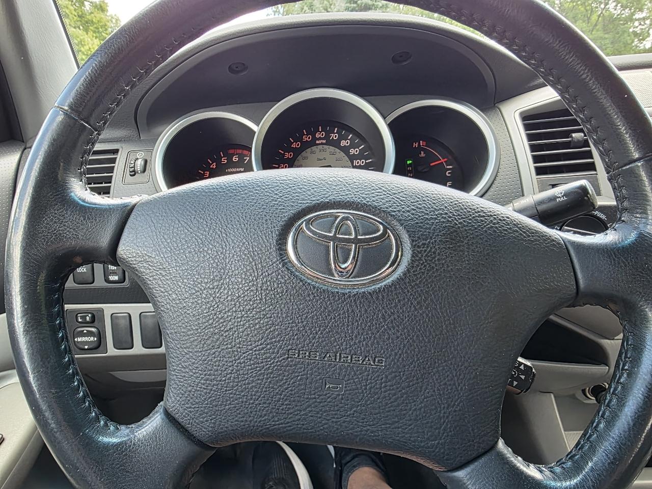 Toyota Tacoma Access Cab V6 Manual 4WD 2005