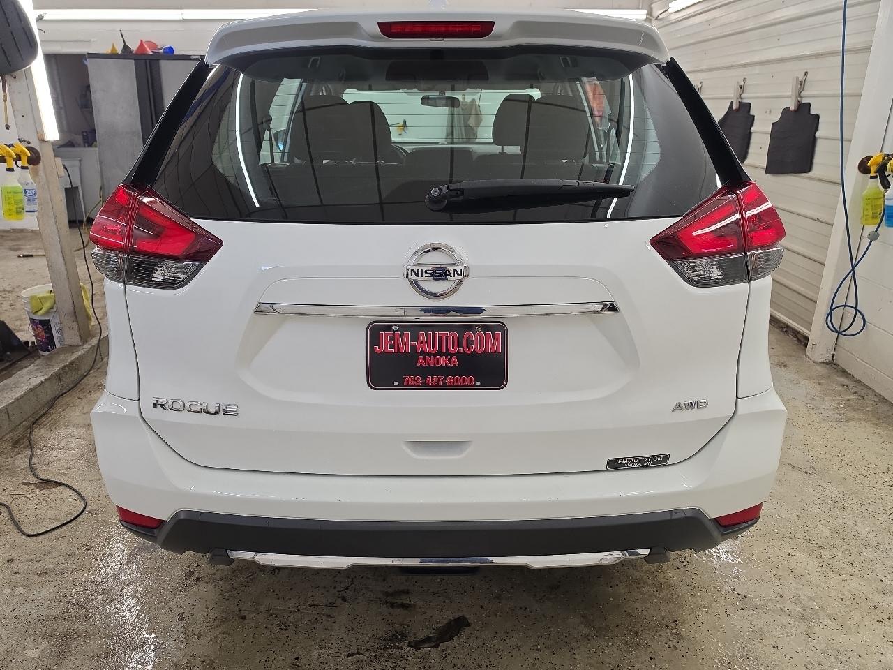 Nissan Rogue S 4D SUV AWD 2018
