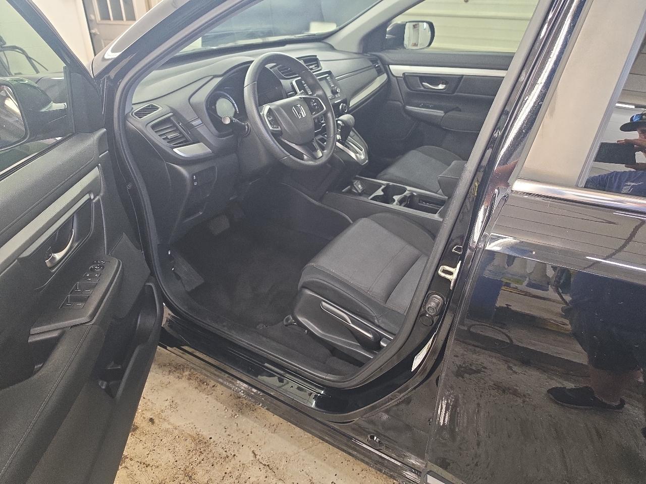 Honda CR-V LX 4D SUV 4WD 2019