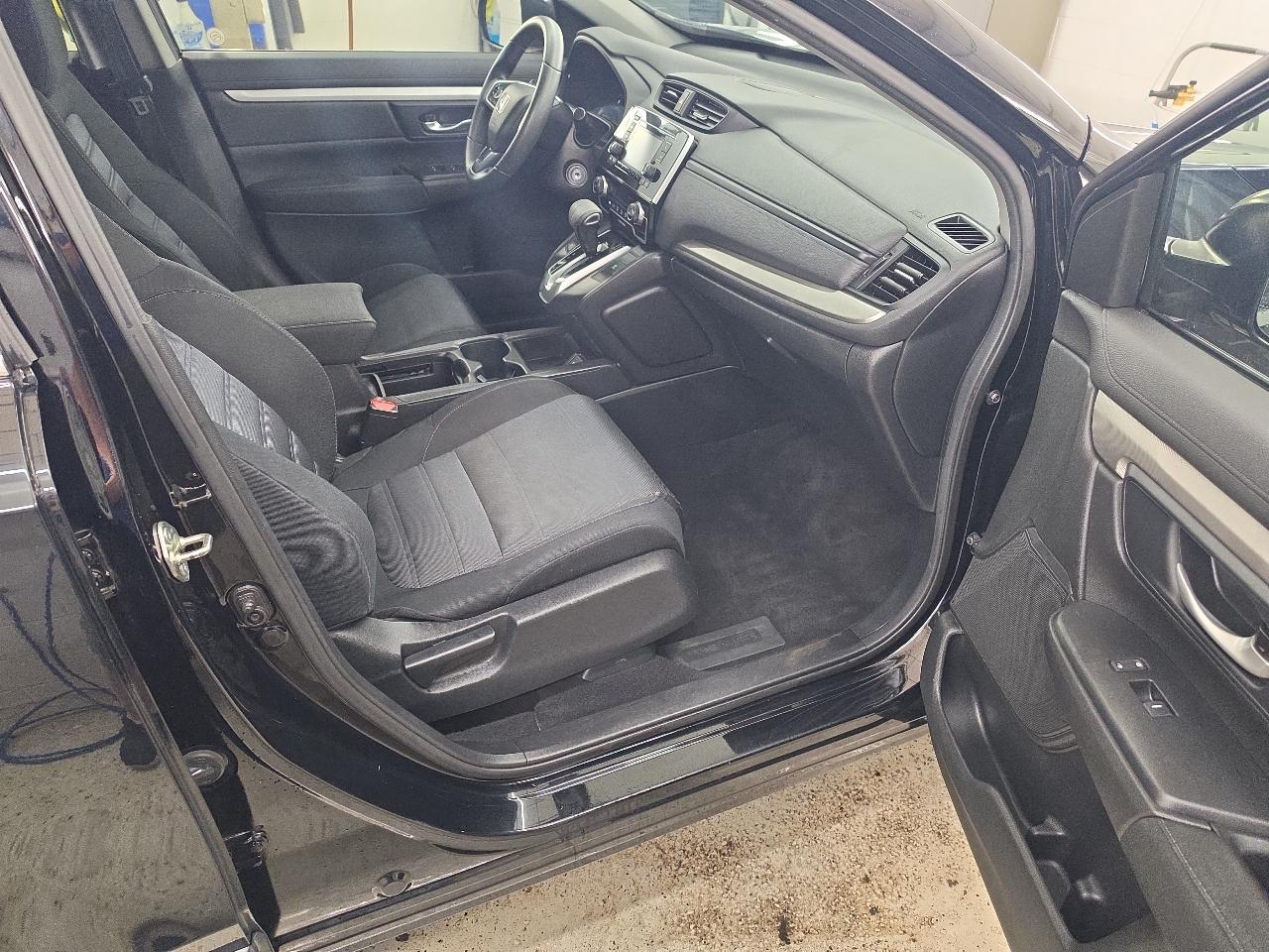 Honda CR-V LX 4D SUV 4WD 2019