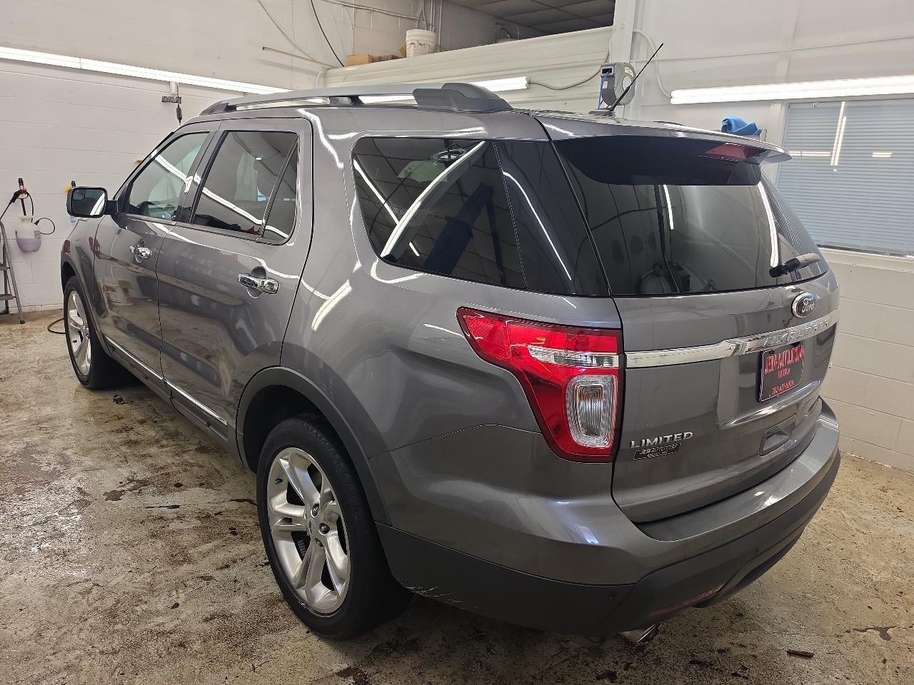 Ford Explorer Limited 4D SUV AWD 2014