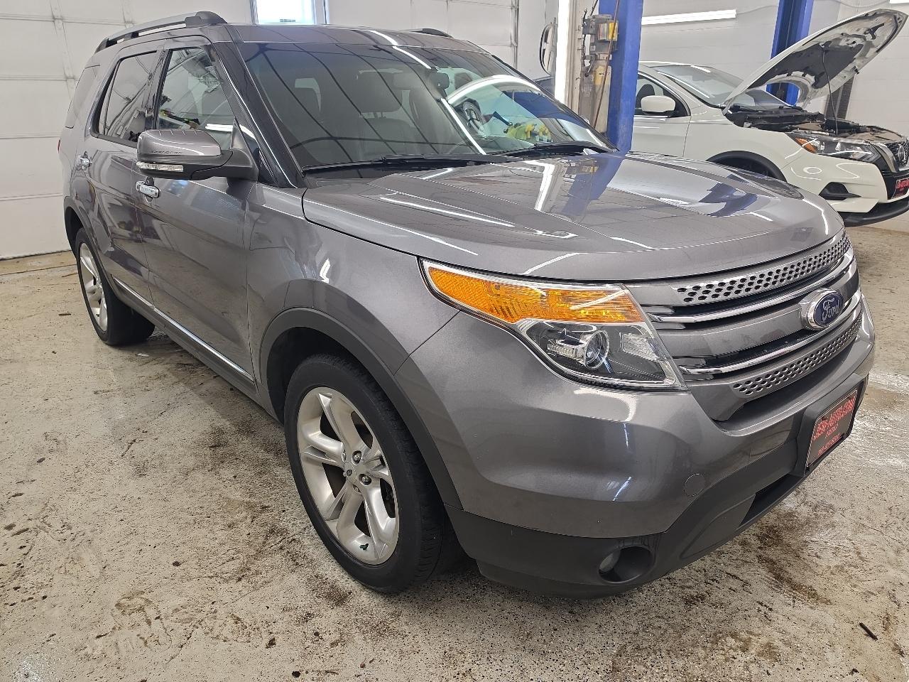 Ford Explorer Limited 4D SUV AWD 2014