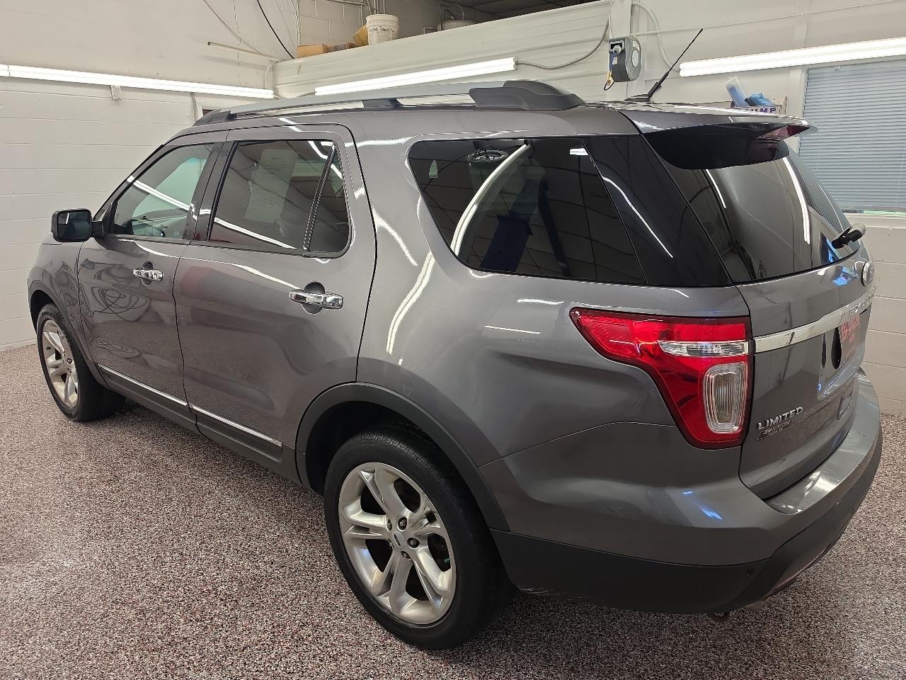 Ford Explorer Limited 4D SUV AWD 2014