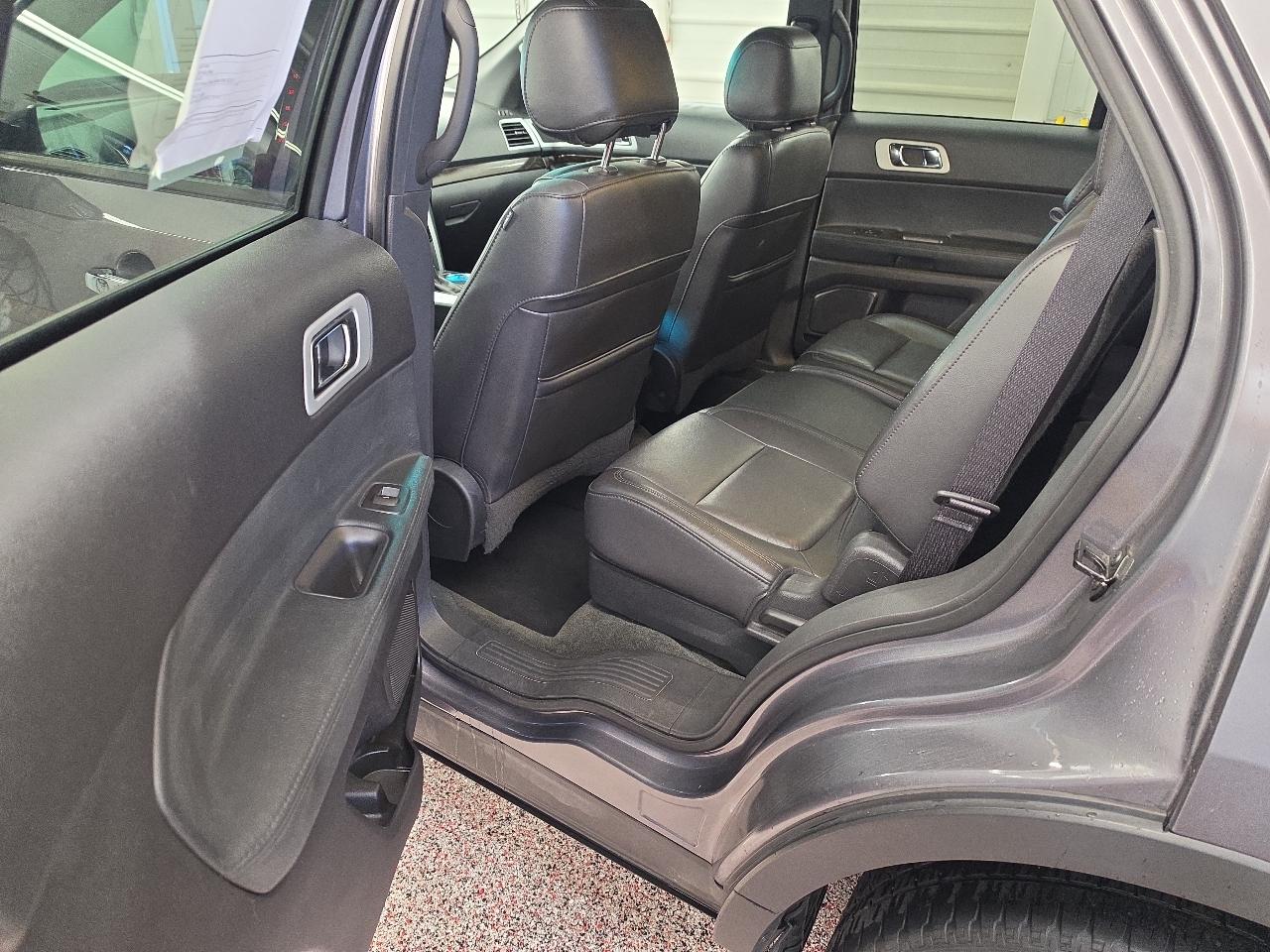 Ford Explorer Limited 4D SUV AWD 2014