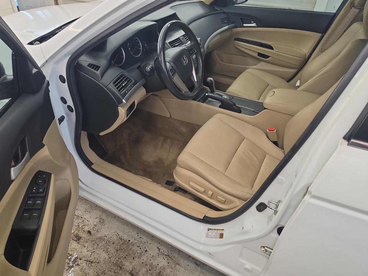 Honda Accord SE Sedan AT 2012