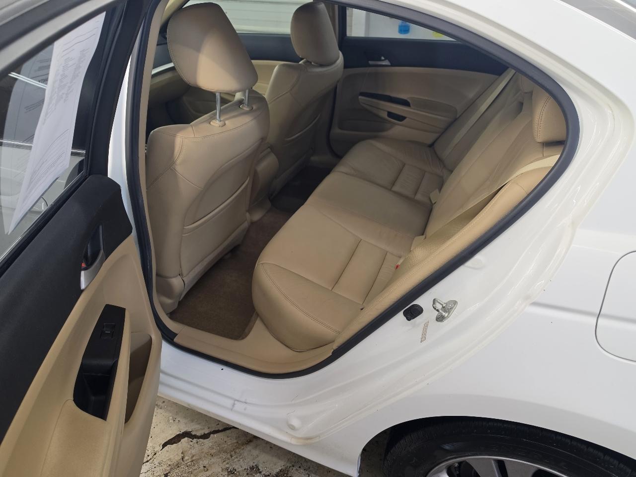 Honda Accord SE Sedan AT 2012