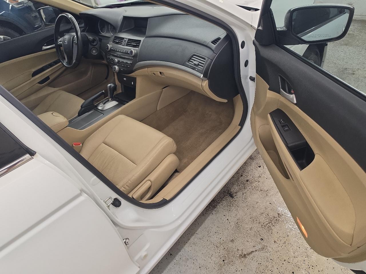Honda Accord SE Sedan AT 2012