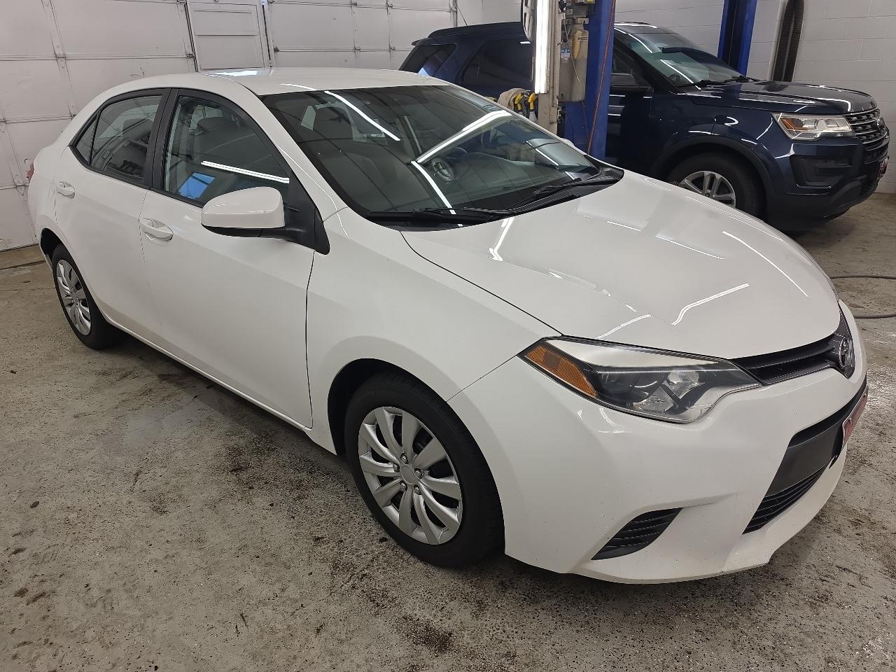 Toyota Corolla LE 2015