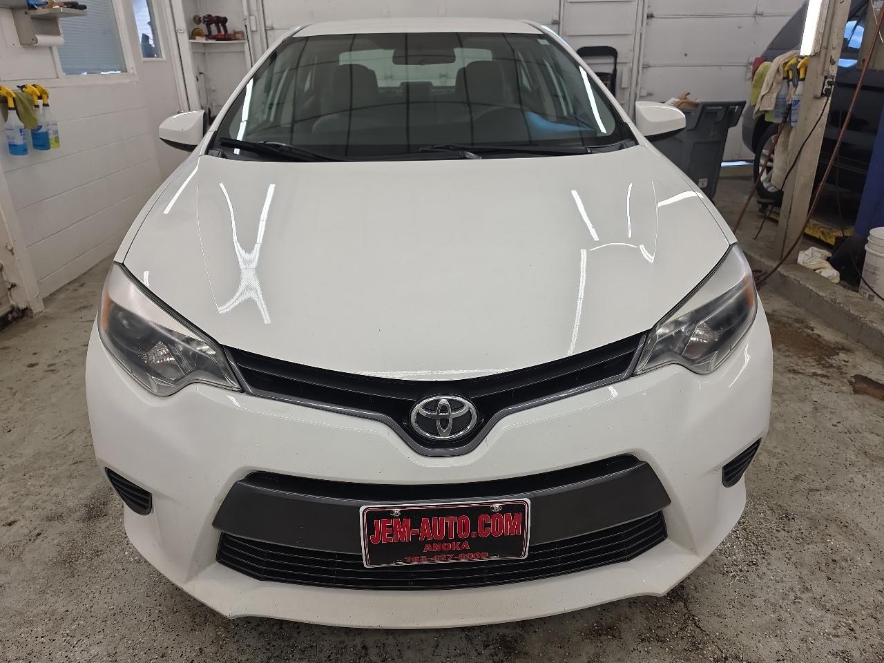 Toyota Corolla LE 2015