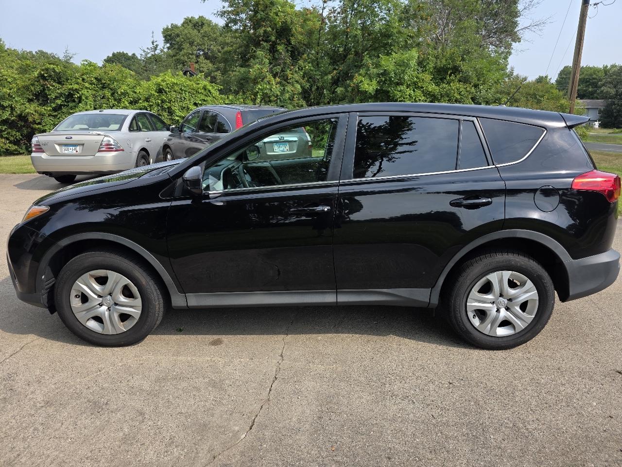 Toyota RAV4 LE AWD 2013