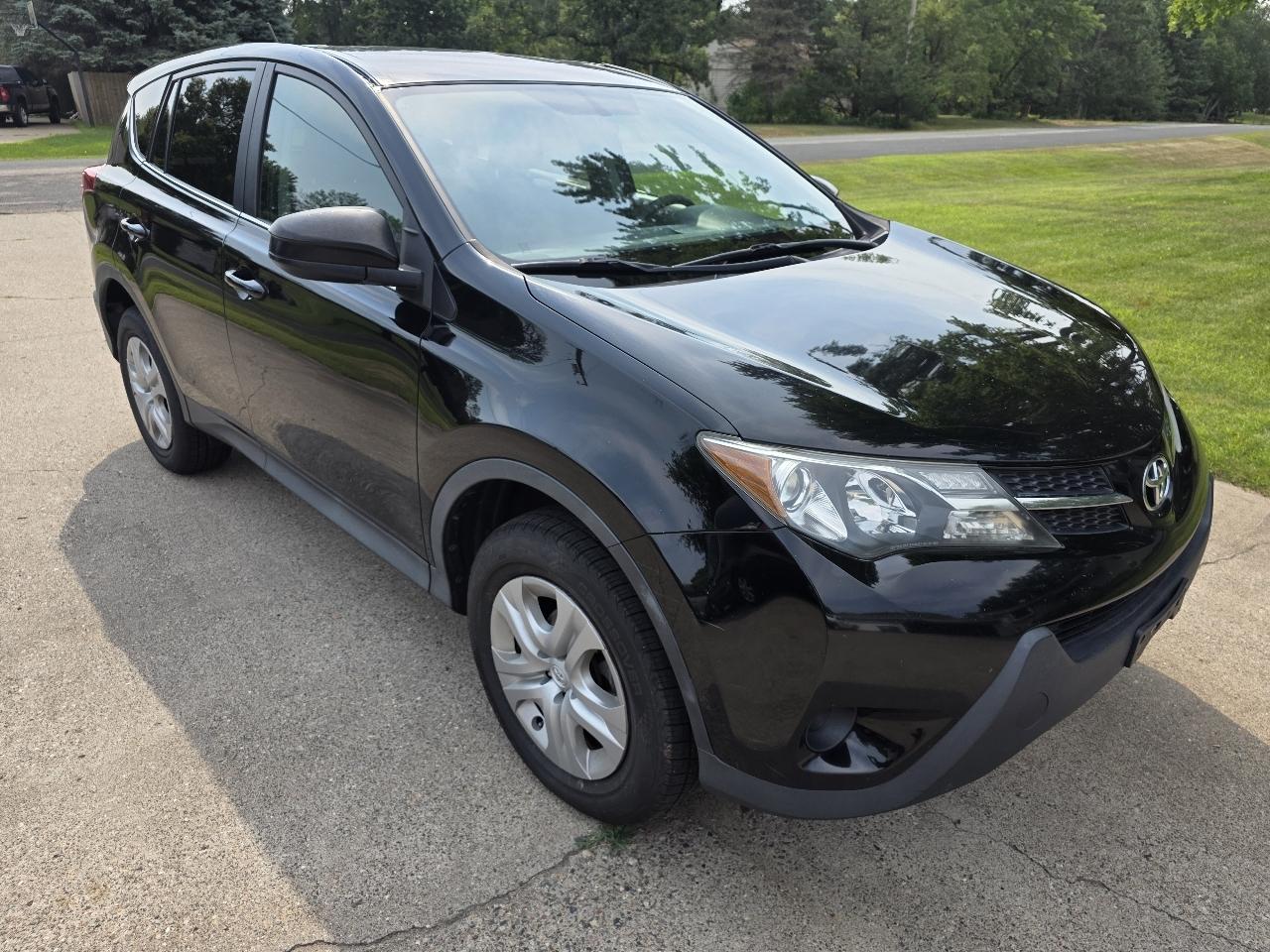 Toyota RAV4 LE AWD 2013