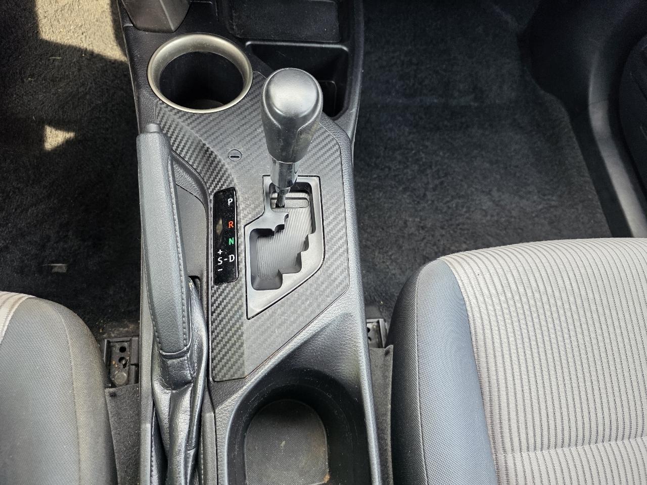Toyota RAV4 LE AWD 2013