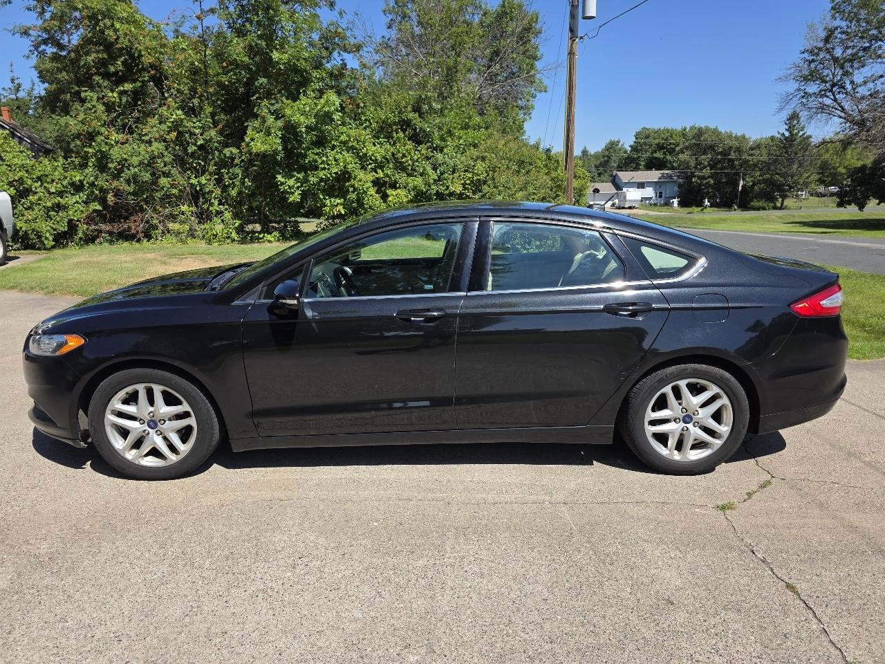 Ford Fusion SE 2015