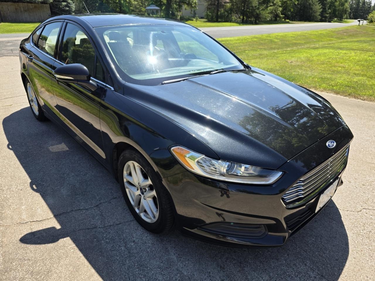 Ford Fusion SE 2015