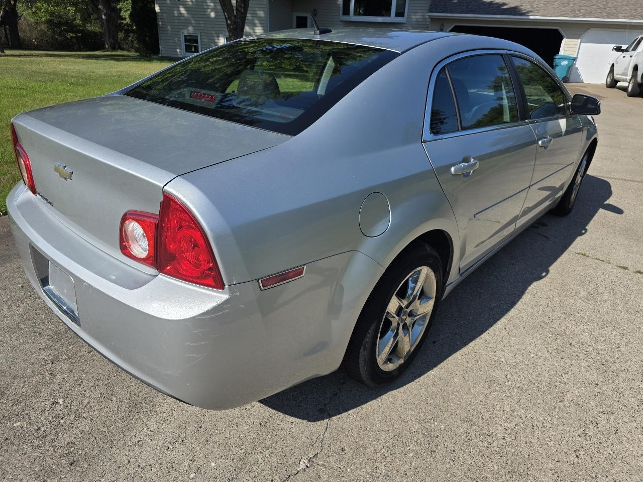 Chevrolet Malibu 1LT 2010