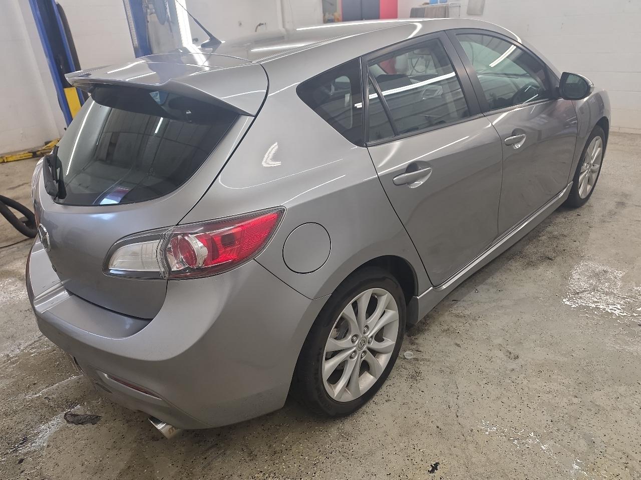 Mazda MAZDA3 s Sport 5-Door 2010