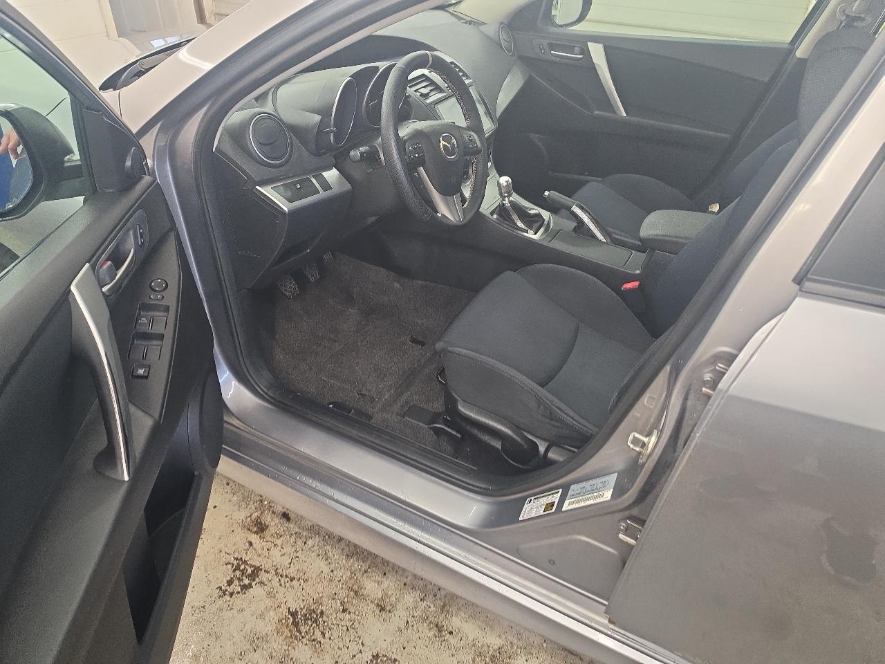 Mazda MAZDA3 s Sport 5-Door 2010