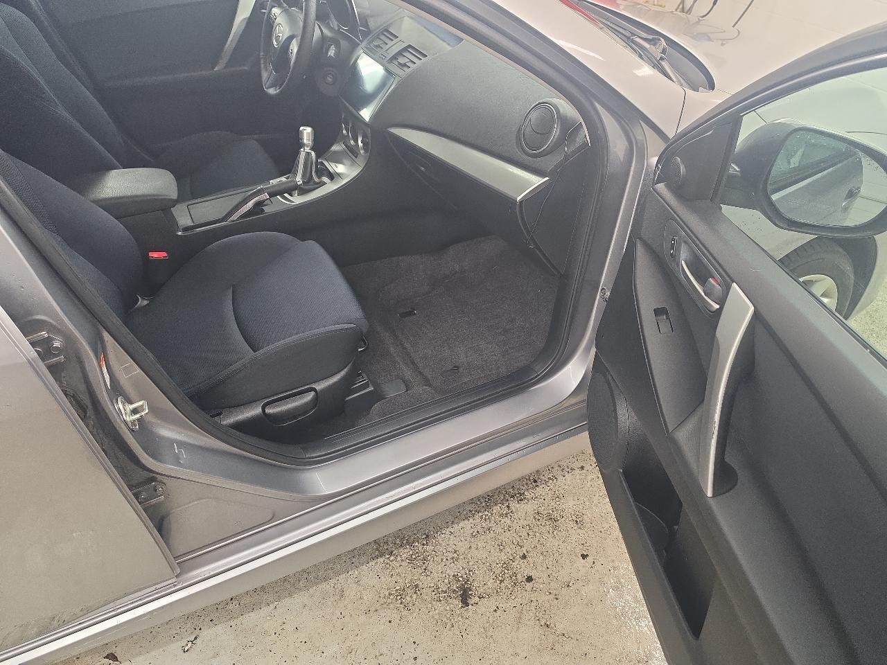 Mazda MAZDA3 s Sport 5-Door 2010