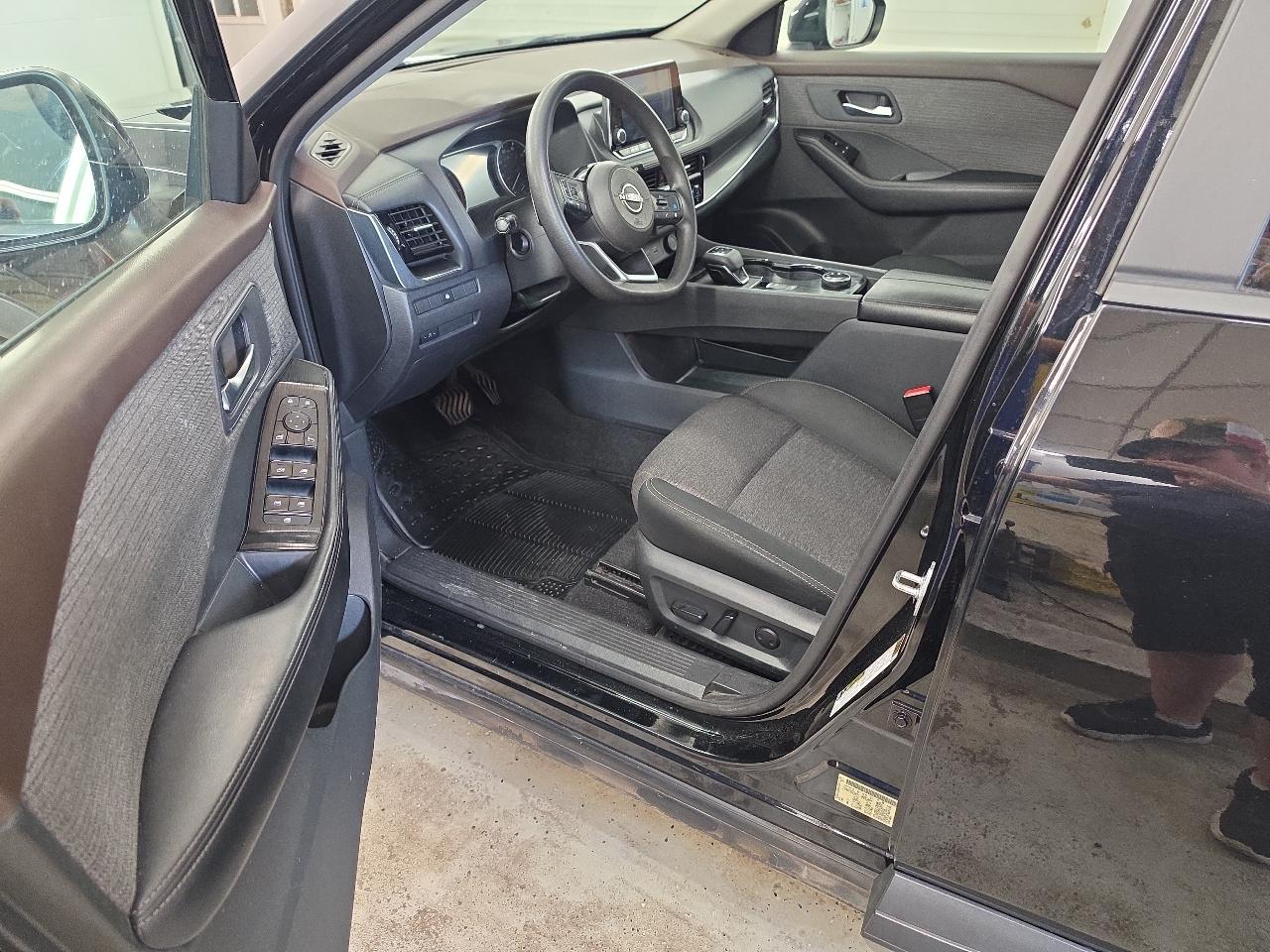 Nissan Rogue SV AWD 2022
