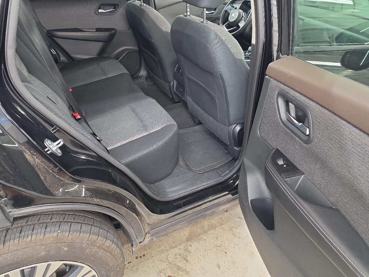 Nissan Rogue SV AWD 2022