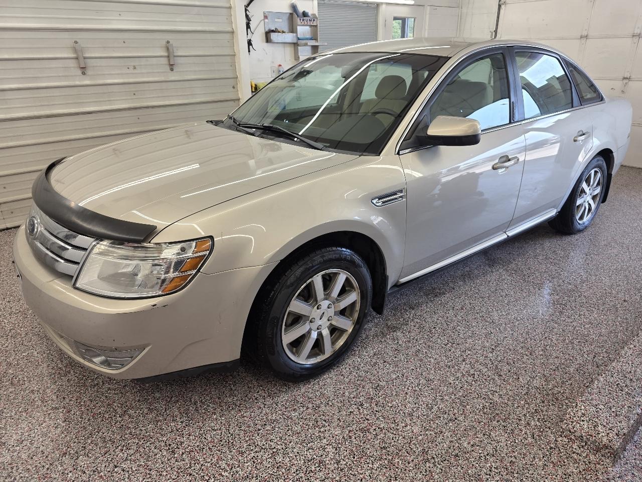 Ford Taurus SEL FWD 2009