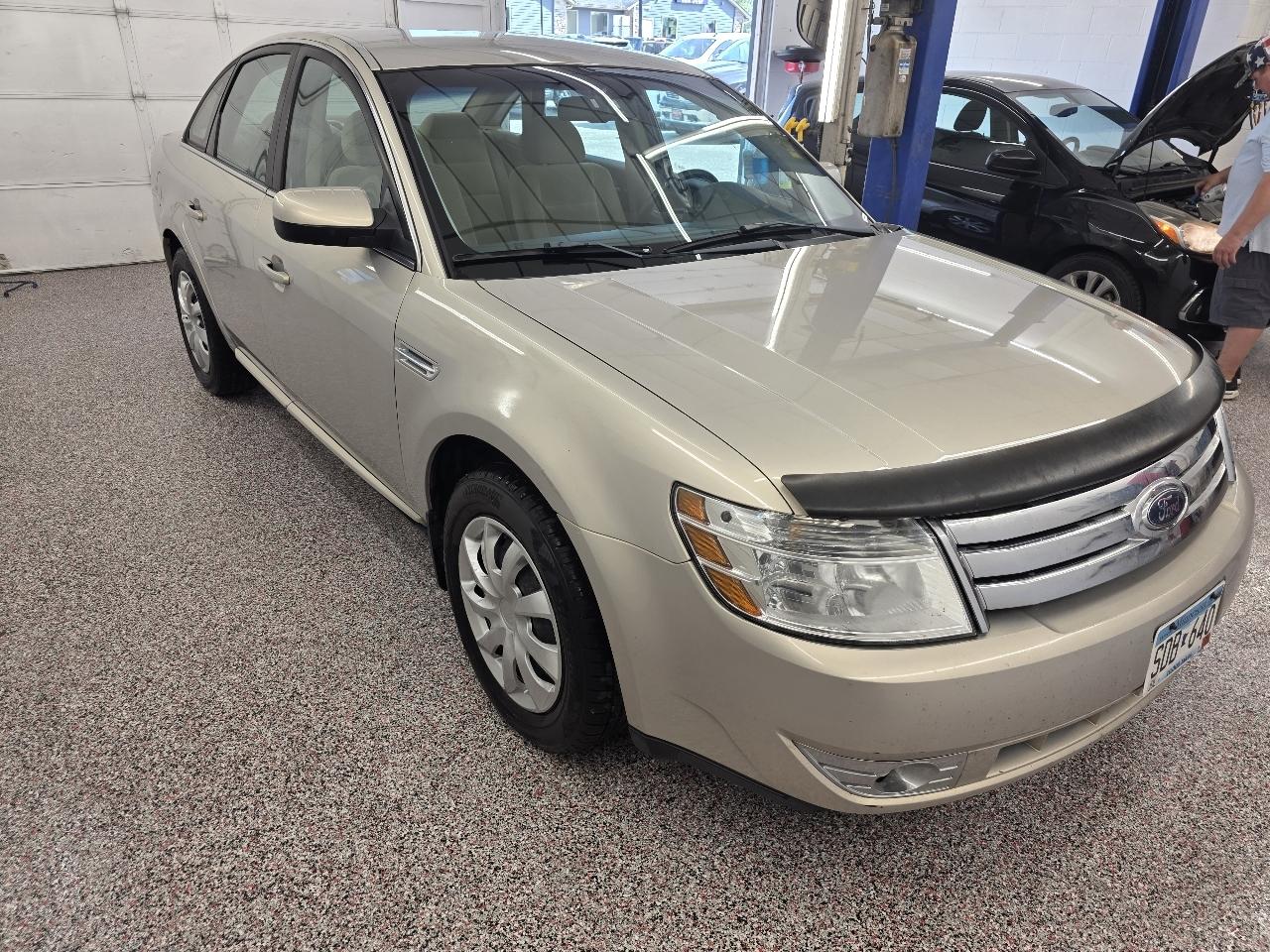 Ford Taurus SEL FWD 2009
