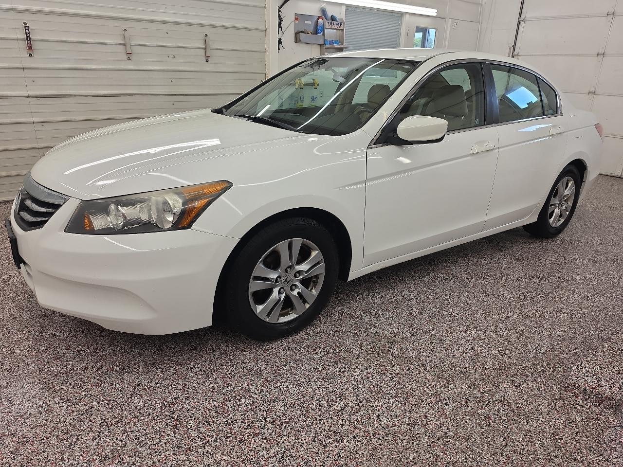 Honda Accord SE Sedan AT 2011