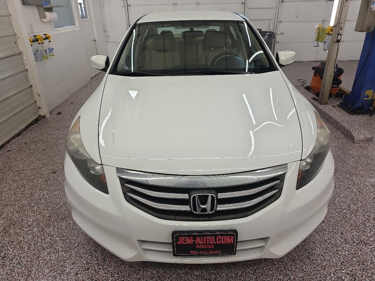 Honda Accord SE Sedan AT 2011
