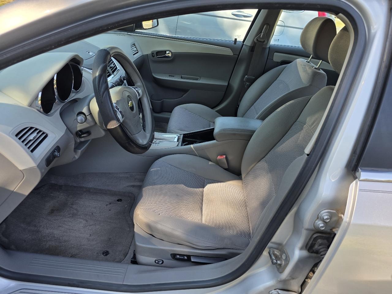 Chevrolet Malibu 1LT 2012