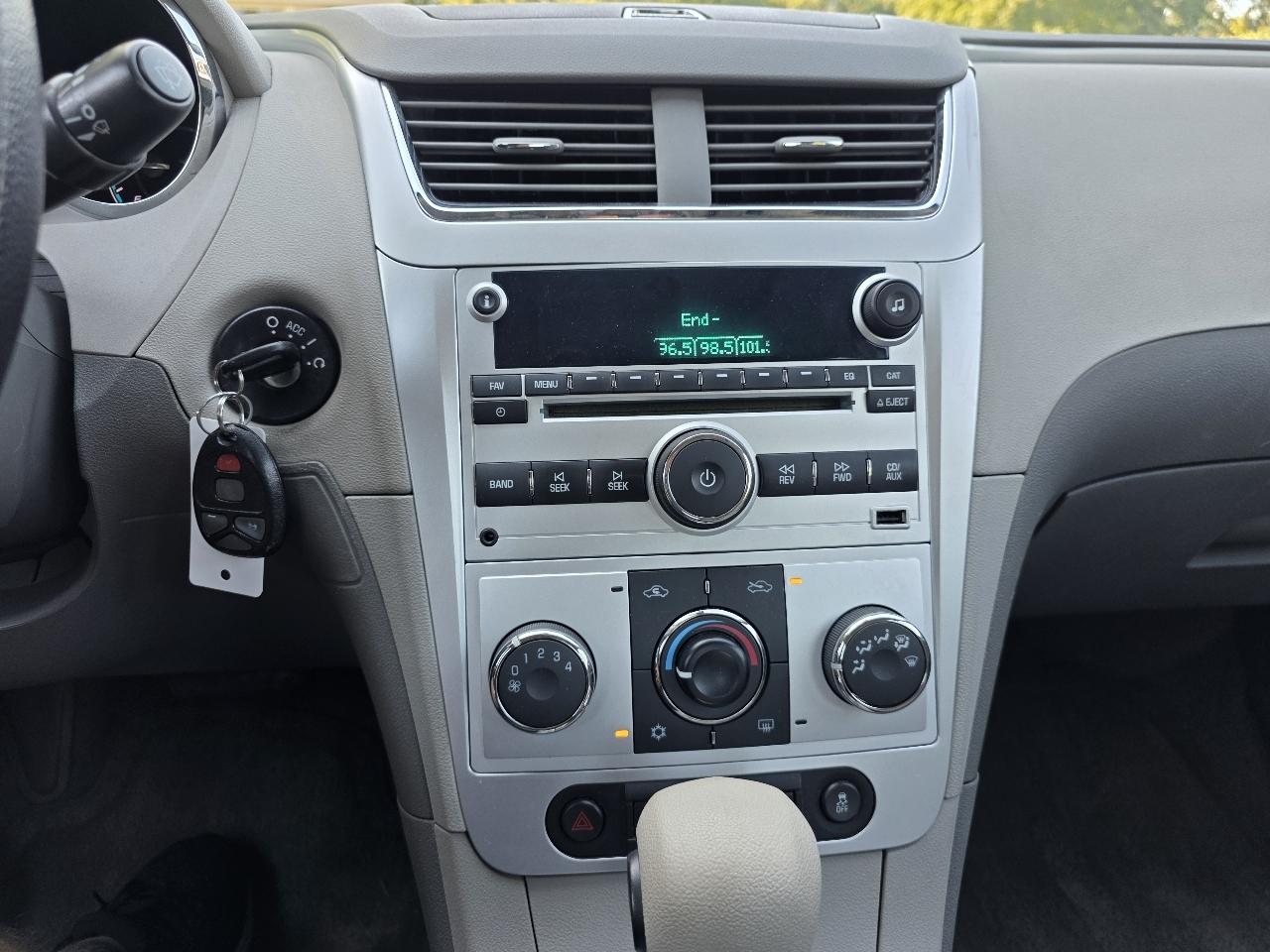Chevrolet Malibu 1LT 2012