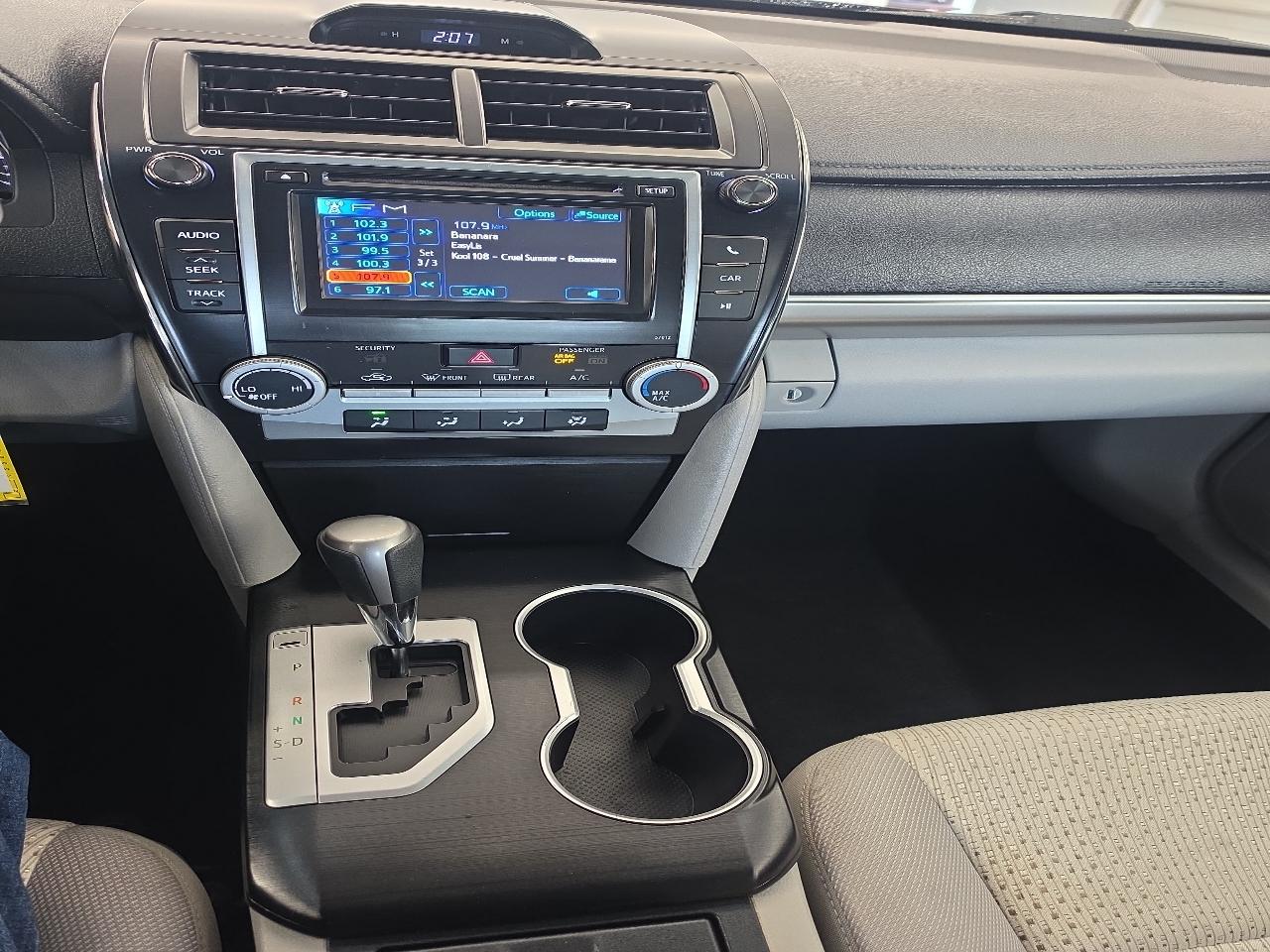Toyota Camry 2014.5 4dr Sdn I4 Auto LE (Natl) 2012