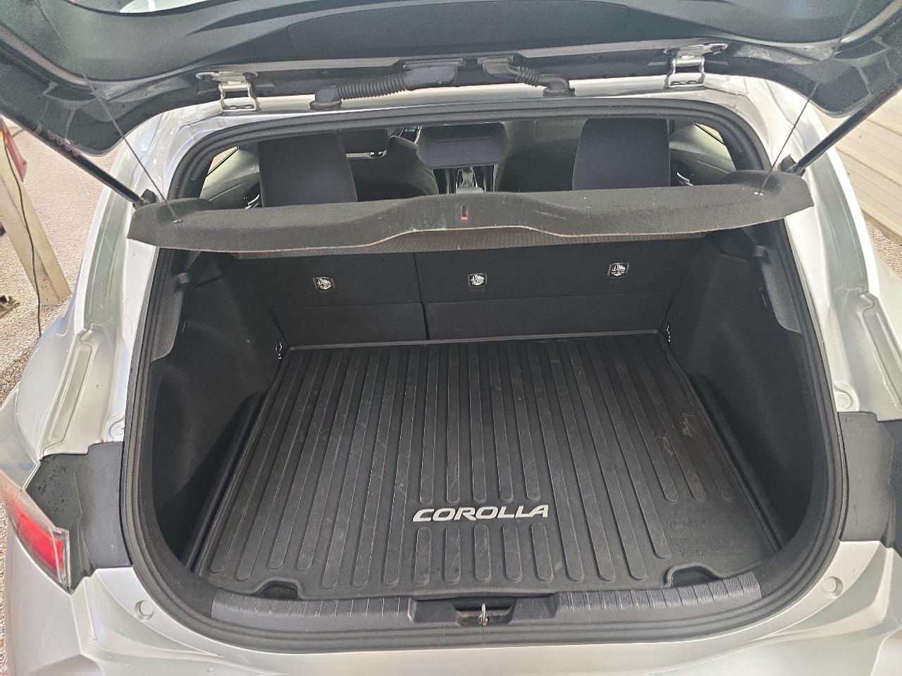 Toyota Corolla SE Hatchback CVT 2021