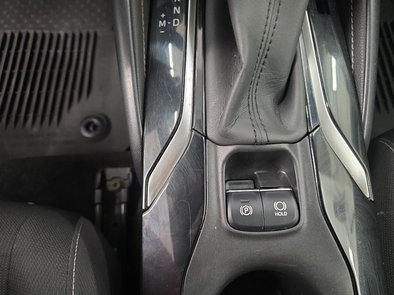 Toyota Corolla SE Hatchback CVT 2021