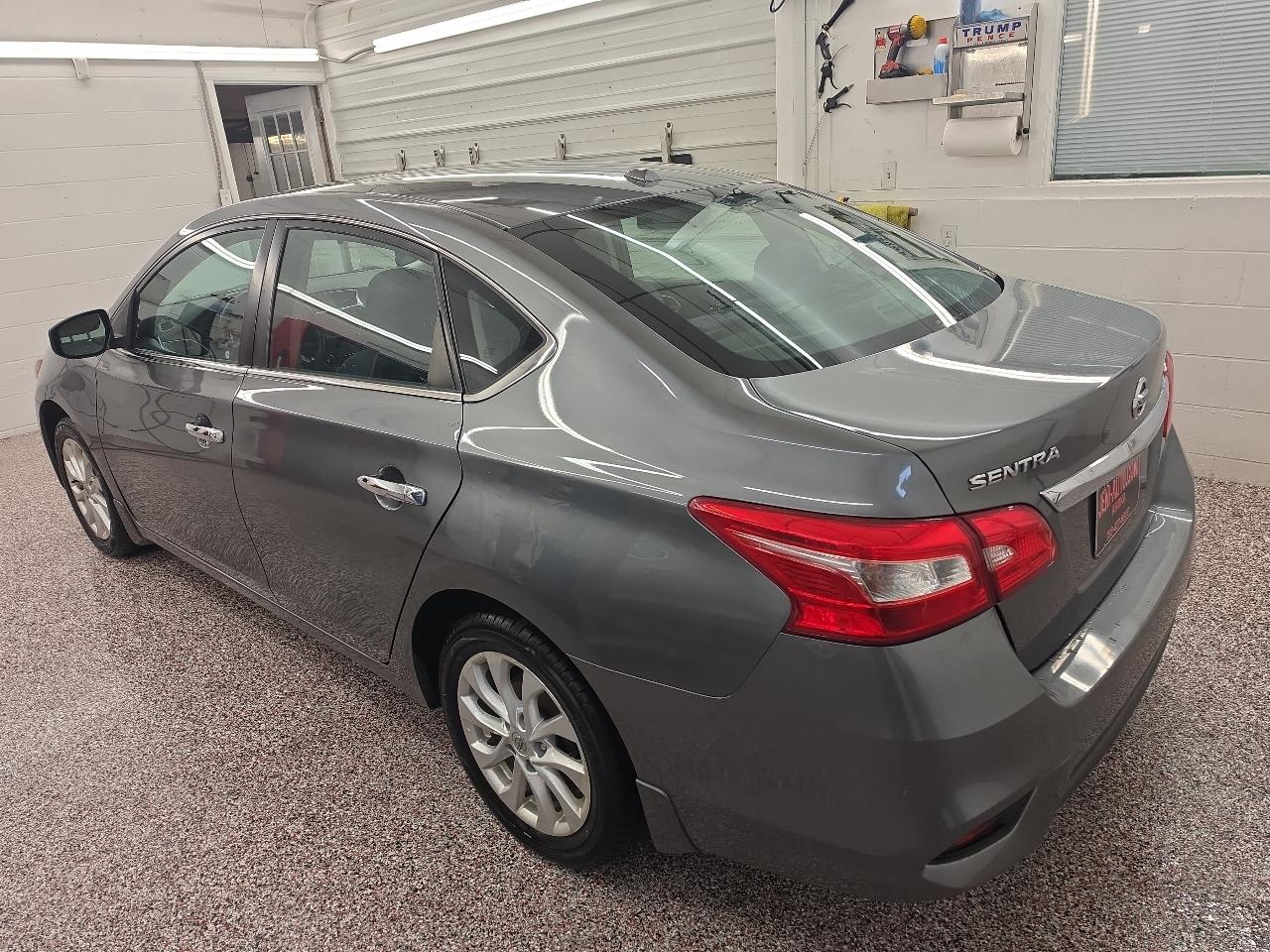 Nissan Sentra SV 4D Sedan 2017