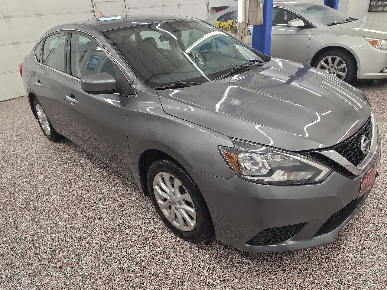 Nissan Sentra SV 4D Sedan 2017