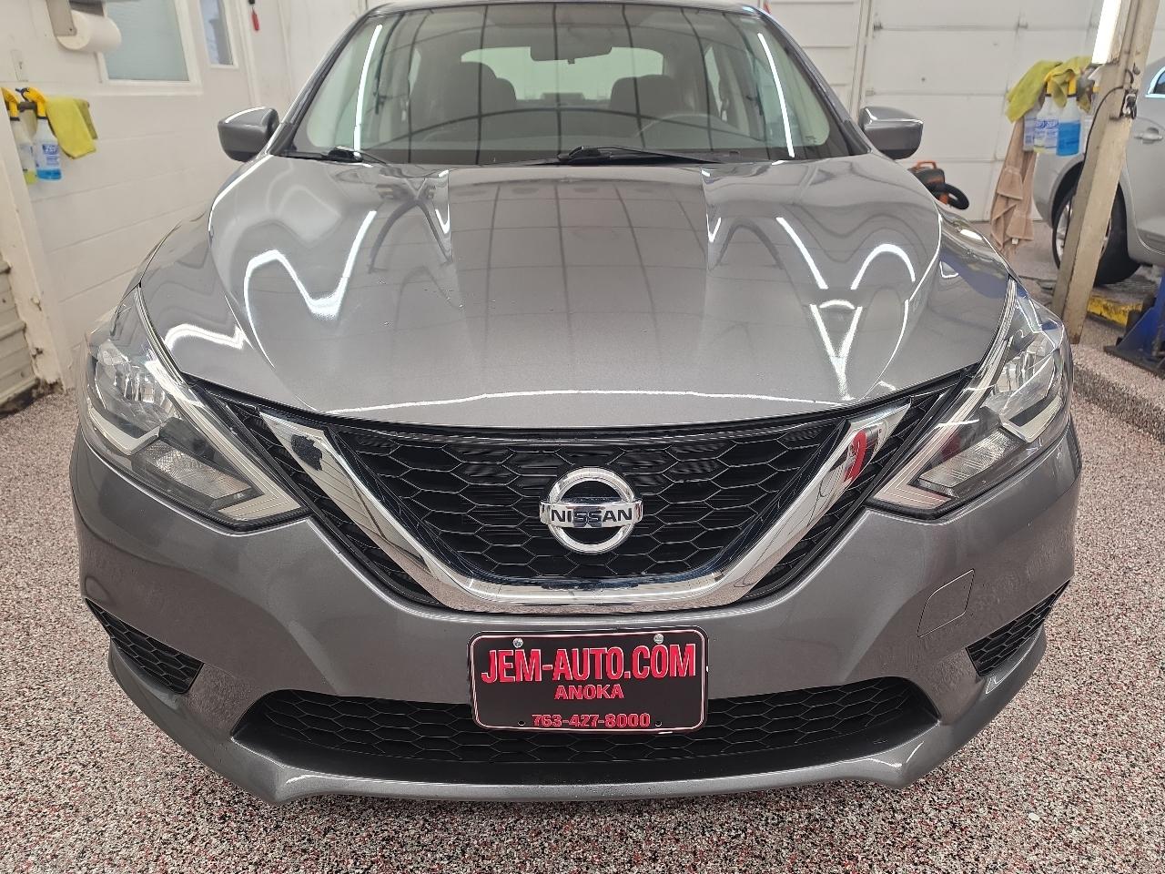 Nissan Sentra SV 4D Sedan 2017