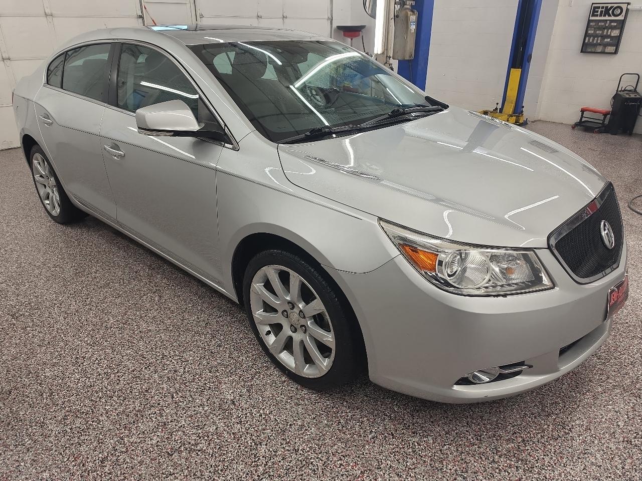 Buick LaCrosse Super 2012