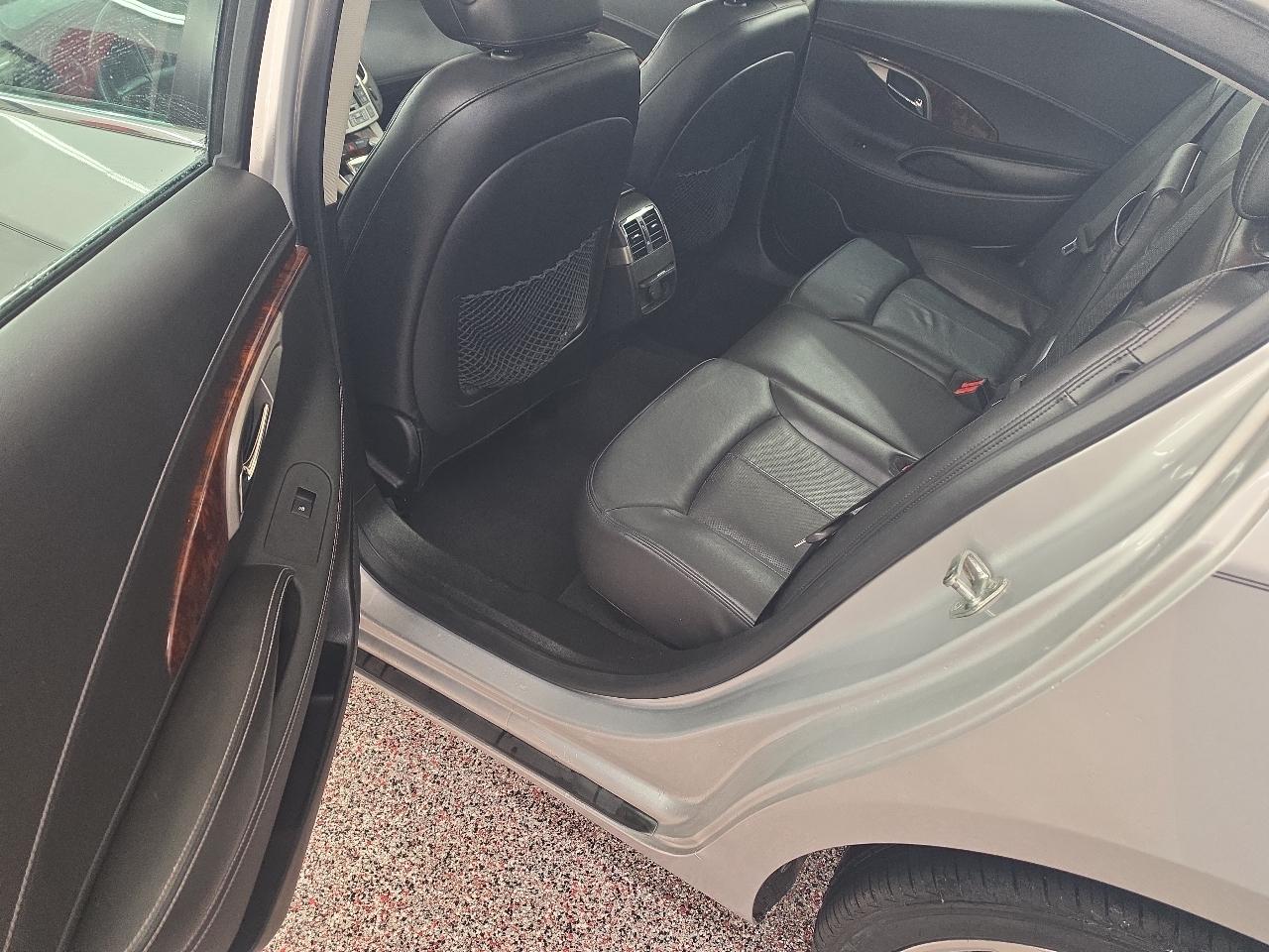 Buick LaCrosse Super 2012