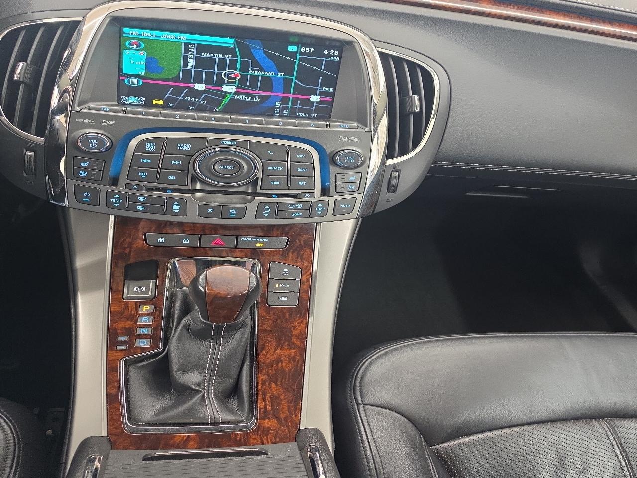 Buick LaCrosse Super 2012