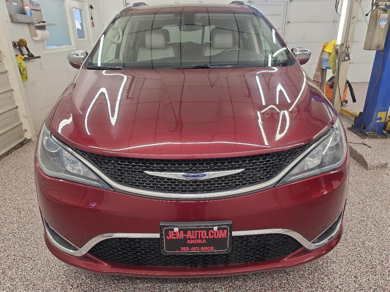 Chrysler Pacifica Limited 2020