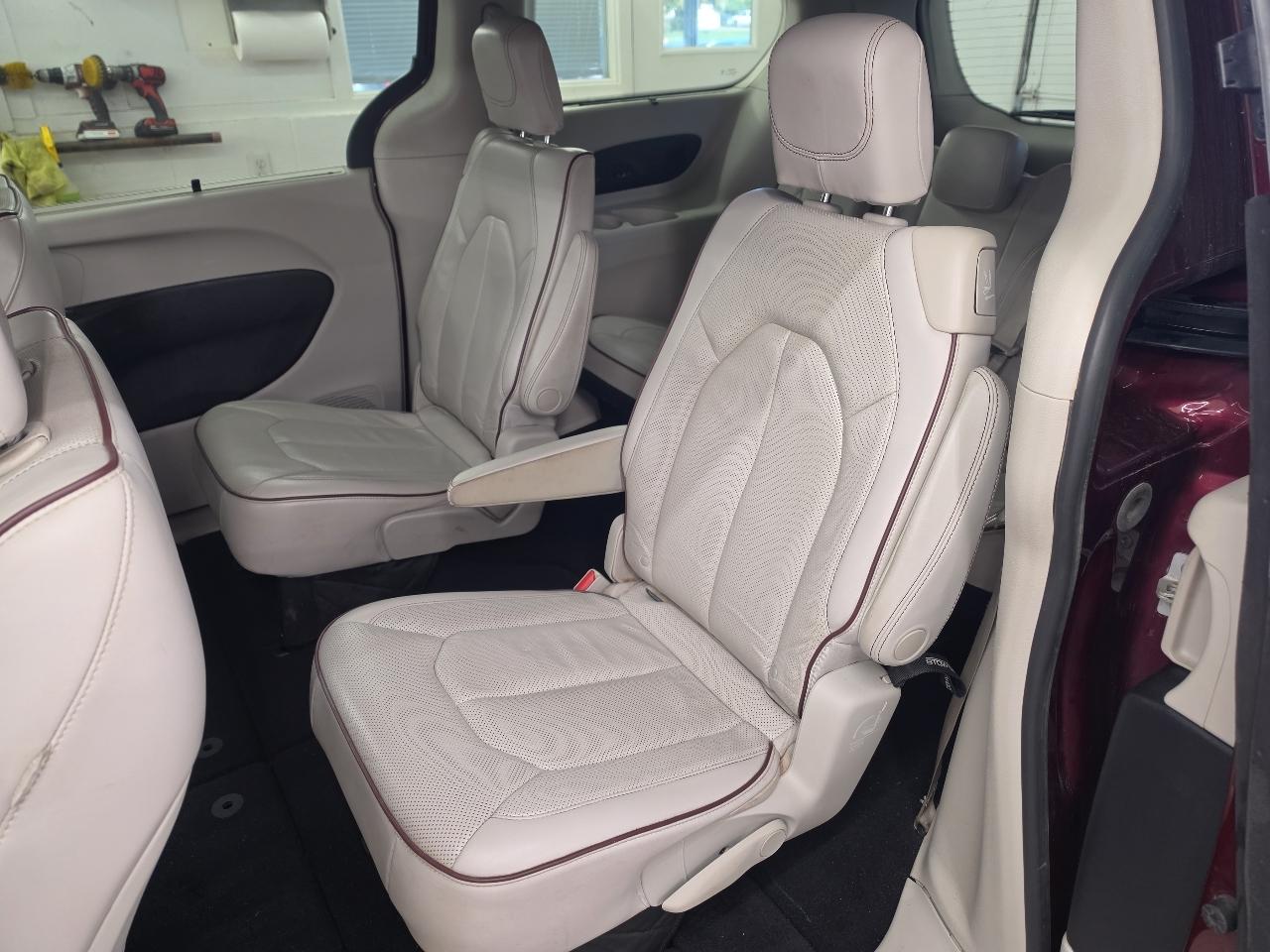 Chrysler Pacifica Limited 2020