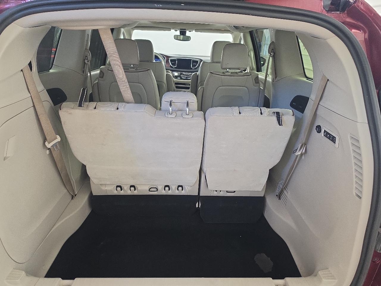 Chrysler Pacifica Limited 2020