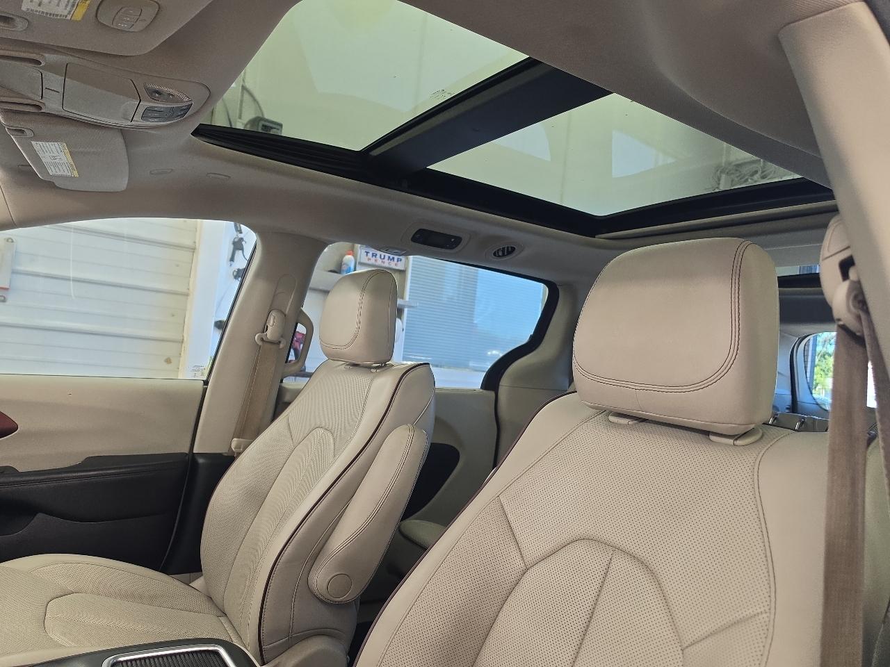 Chrysler Pacifica Limited 2020