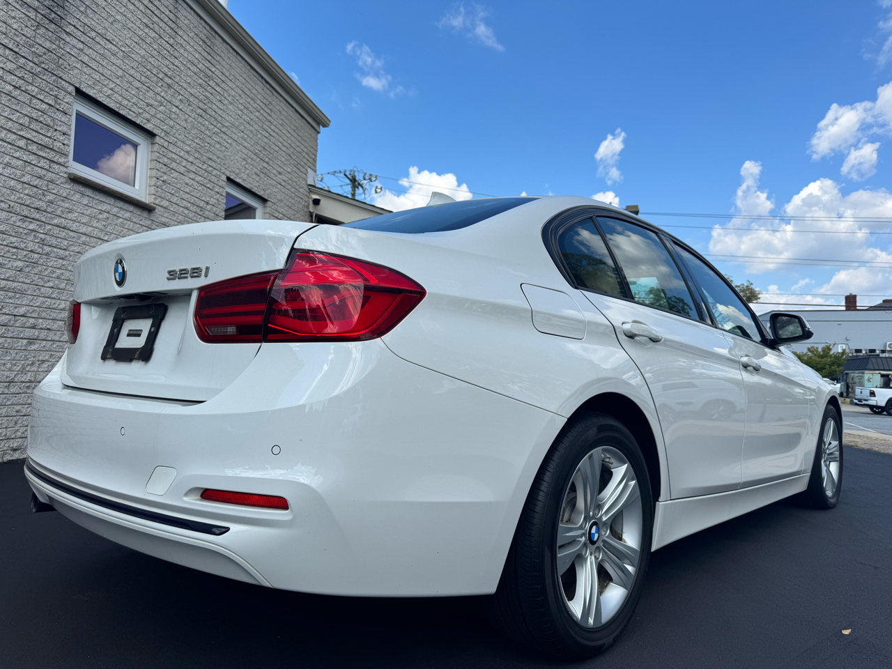 BMW 3-Series 4dr Sdn 328i xDrive AWD SULEV South Africa 2016