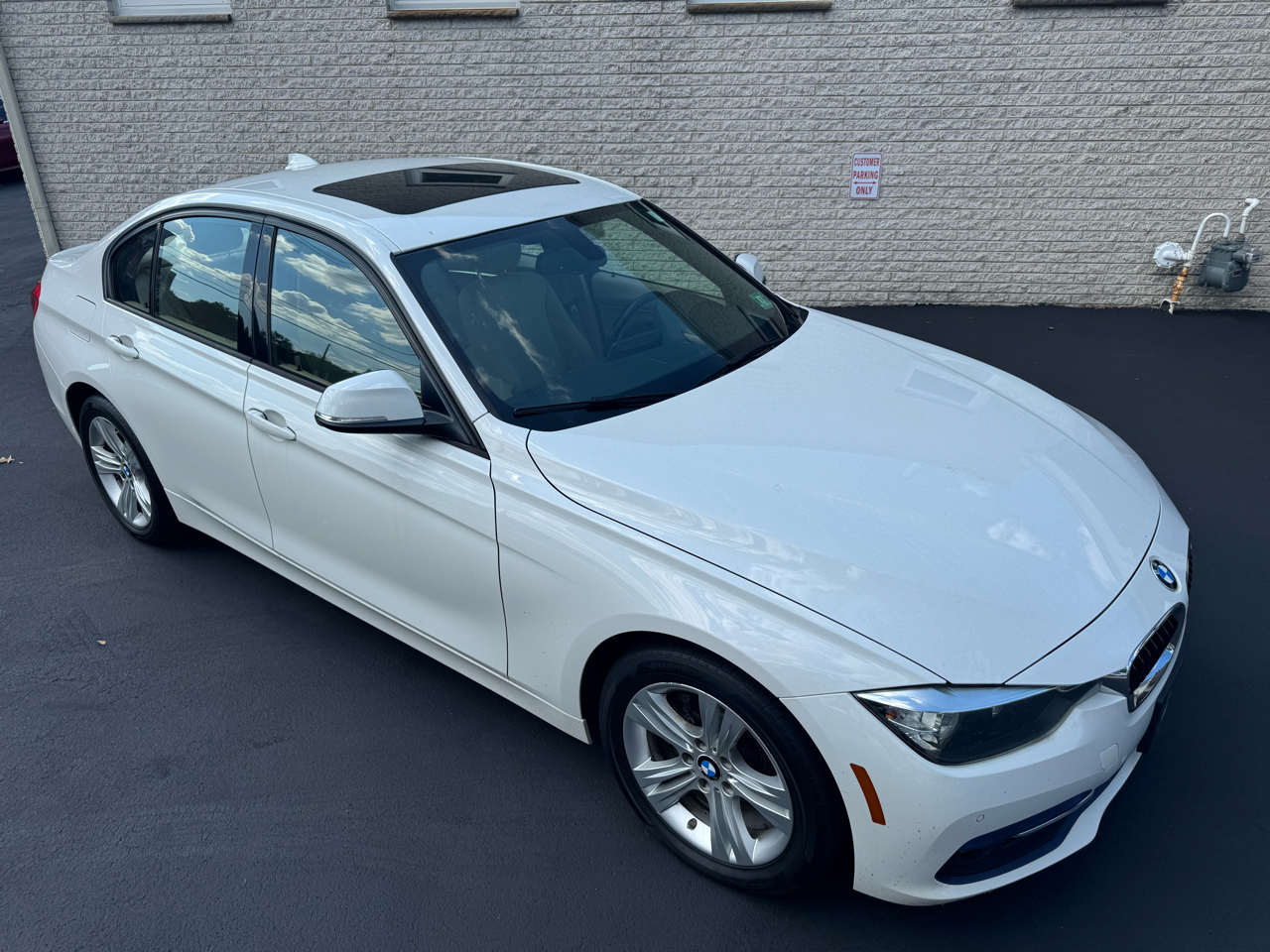 BMW 3-Series 4dr Sdn 328i xDrive AWD SULEV South Africa 2016